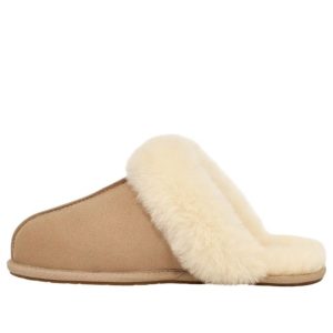 (WMNS) UGG Scuffette II 'Sand' 1106872-SAN
