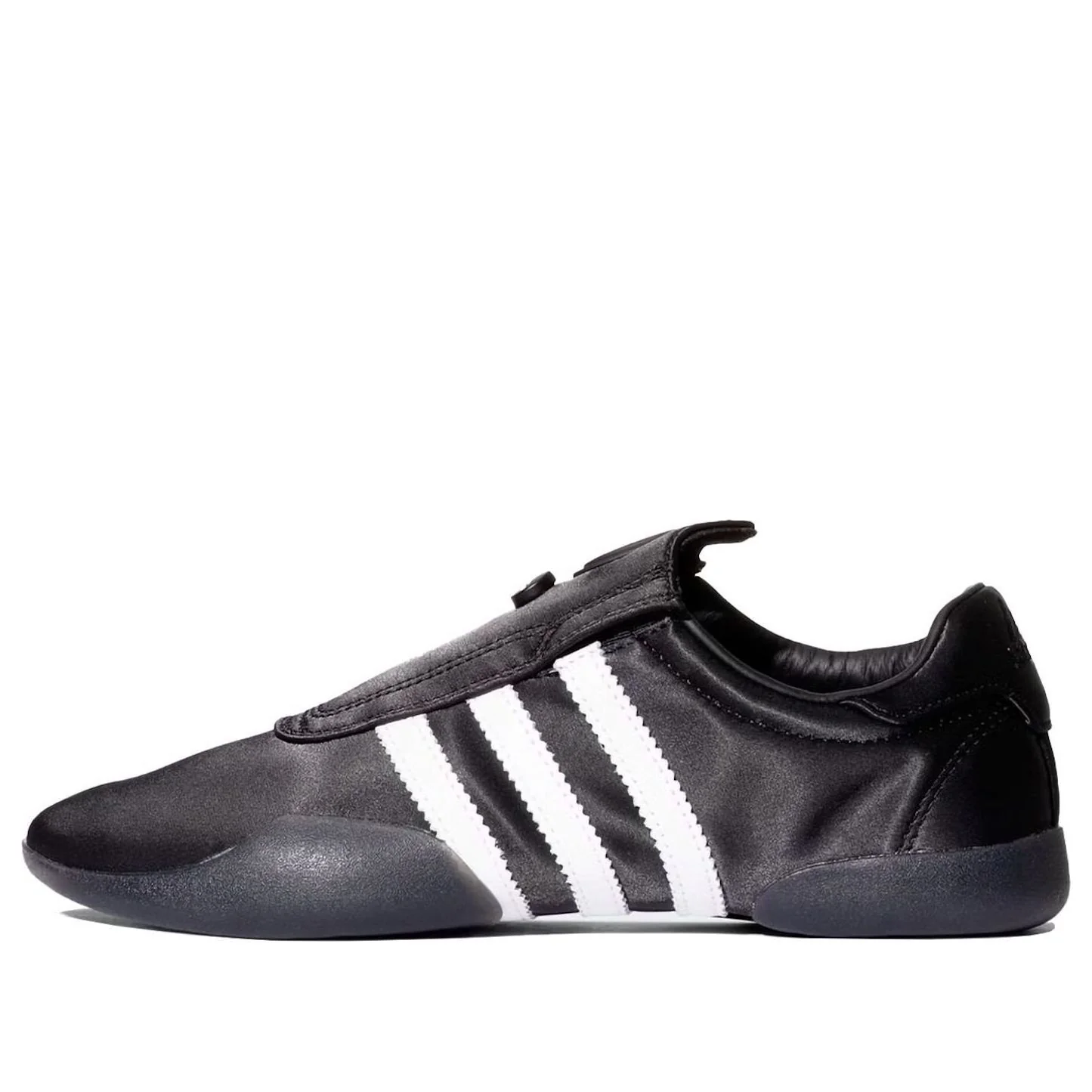 (WMNS) adidas x Atmos Taekwondo Mei Ballet 'Black' JR8001