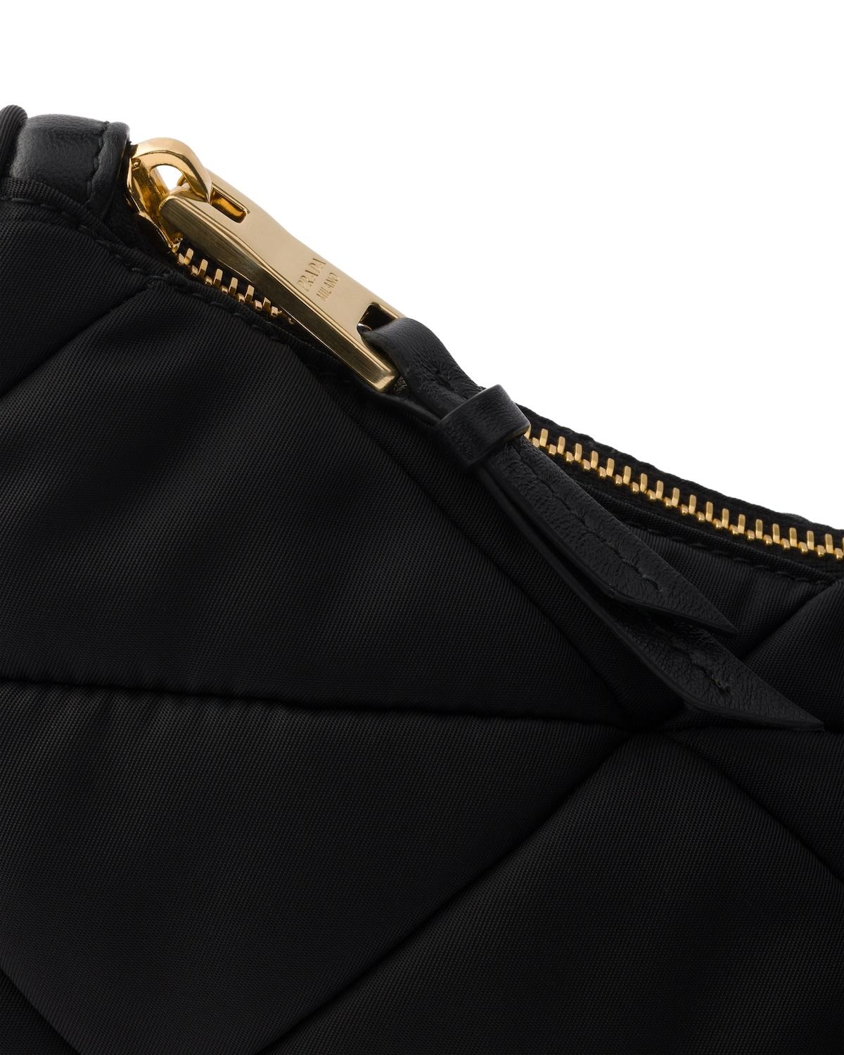 (WMNS) PRADA FW25 Large Padded Re-Nylon Bag 'Black' 1BC232-RDJN-F0632 - Image 5