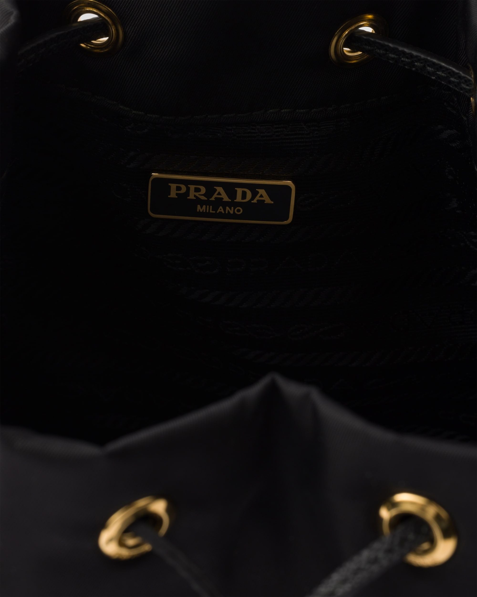 (WMNS) PRADA SS25 Prada Duet Re-Nylon Bucket Bag 'Black' 1BH038-2AOS-F0002 - Image 4