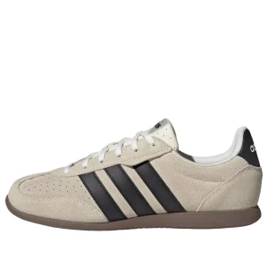 (WMNS) adidas Barreda Lo 'Cream White Black' KJ4749