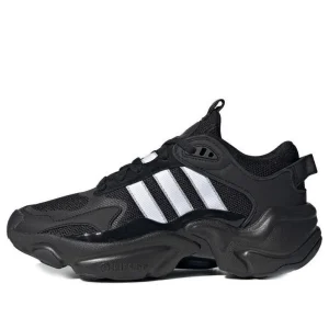 (WMNS) adidas Magmur Runner 'Black White' EE5141