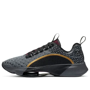 Paris Saint-Germain x Air Jordan Air Zoom Renegade 'Black Bordeaux' CZ3957-001