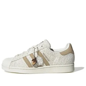 (WMNS) adidas Originals Superstar 'White Khaki' IF3883