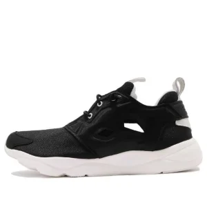 Reebok Furylite Cozy Wear-Resistant Black CN7302