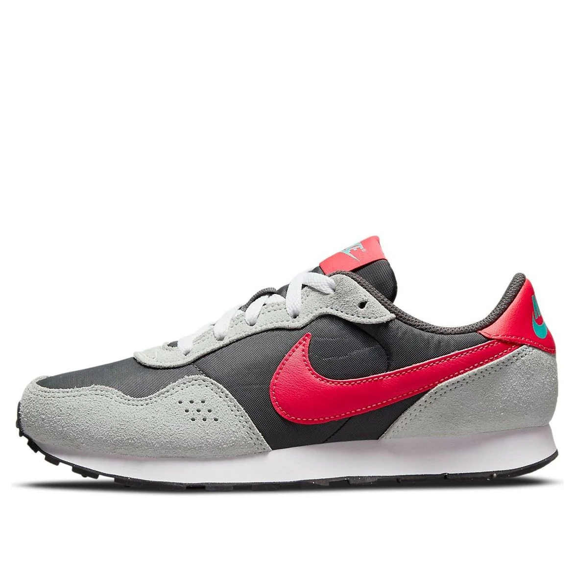 (GS) Nike MD Valiant 'Medium Ash Siren Red' CN8558-201