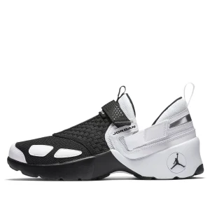 Air Jordan Trunner LX 'Black' 897992-010