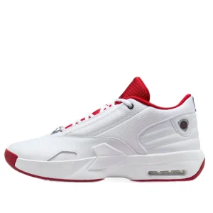 Air Jordan Max Aura 6 'White Black Gym Red' FQ8298-106