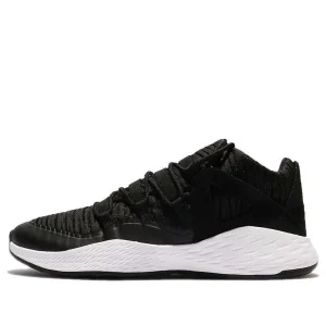 Air Jordan Formula 23 Low 'Black White' 919724-011