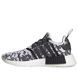 (WMNS) adidas NMD_R1 'Grey Carbon Digi Camo' IE9613